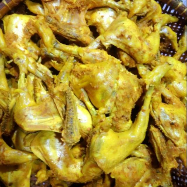 

Ayam Kampung Ungkep Bumbu kuning/ Ayam Rempah