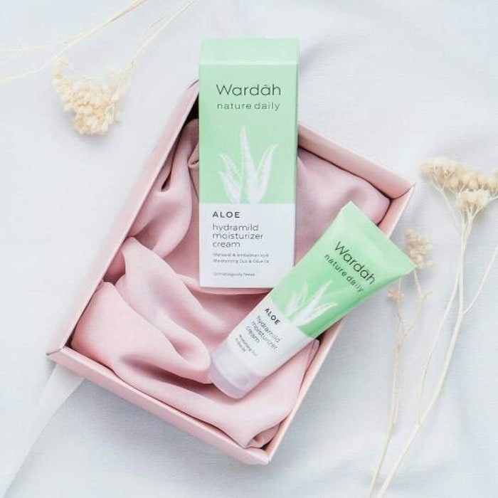 Pelembab Wardah Nature Daily Aloe Hydramild Moisturizer Cream ORIGINAL Lidah Buaya Aloe Vera