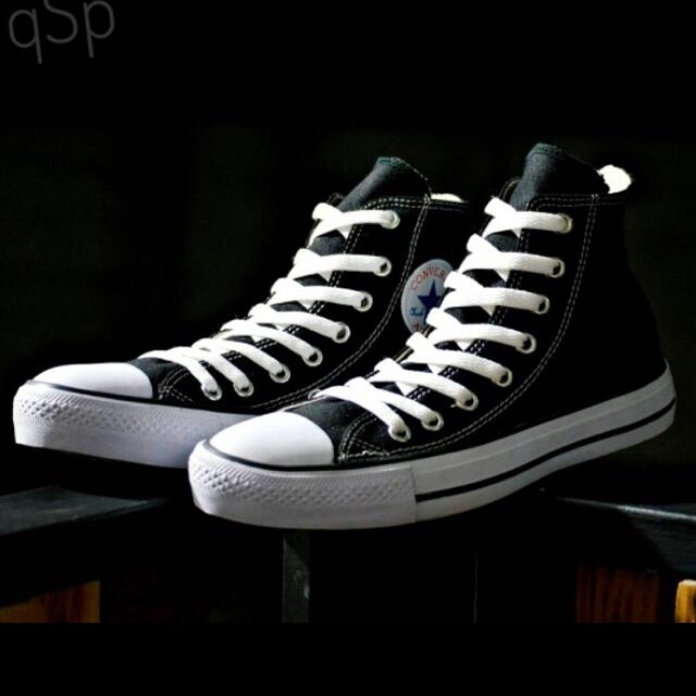 Sepatu convers all star tinggi
