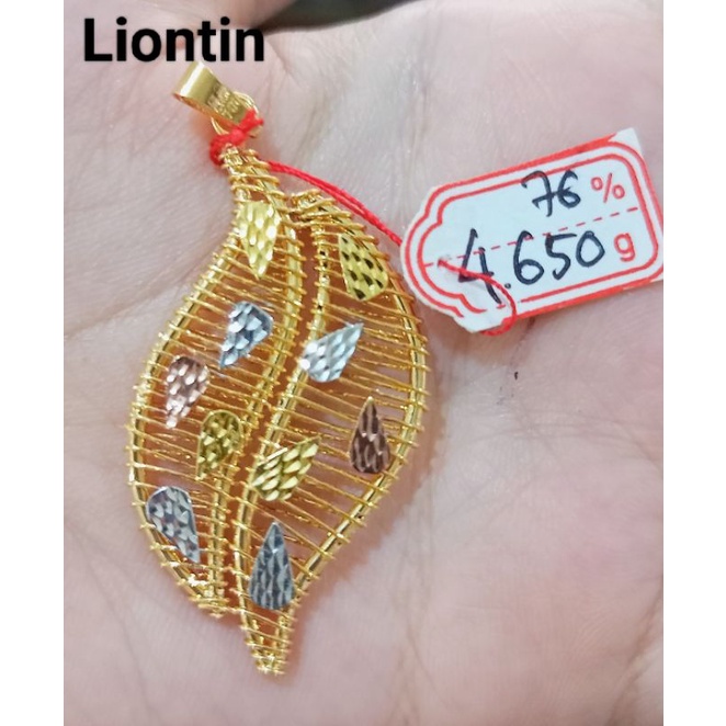liontin emas kadar 700