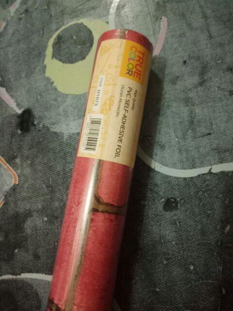 Wallpaper Dinding Bata Merah