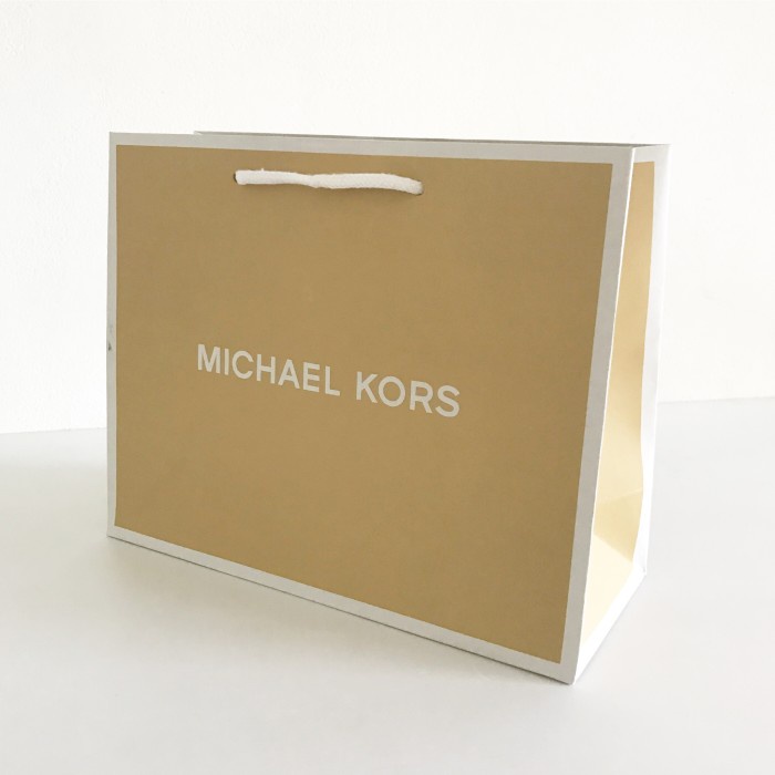 

✨ BISA COD ✨ paperbag michael kors size small