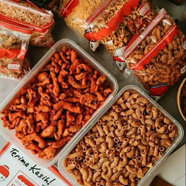 

MAKARONI NGEHE KEMASAN TOPLES RASA ASIN, KEJU, BALADO