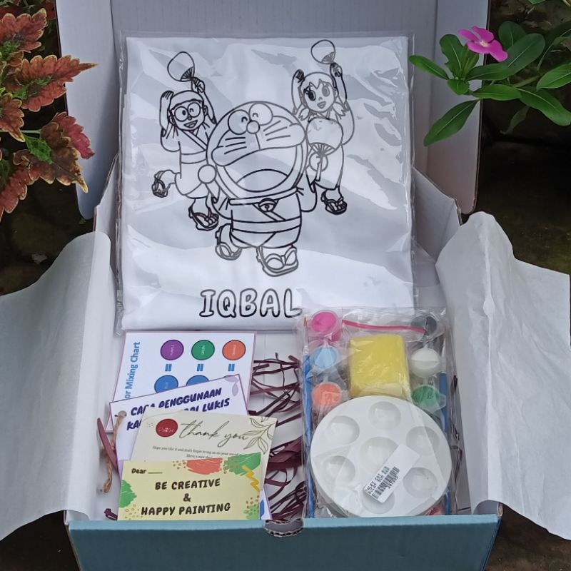 

TSHIRT PAINTING KIT POLA DORAEMON I MEWARNAI KAOS DORAEMON I KADO DORAEMON