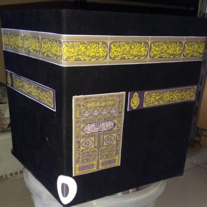 Celengan Ka'Bah Miniatur Mekkah