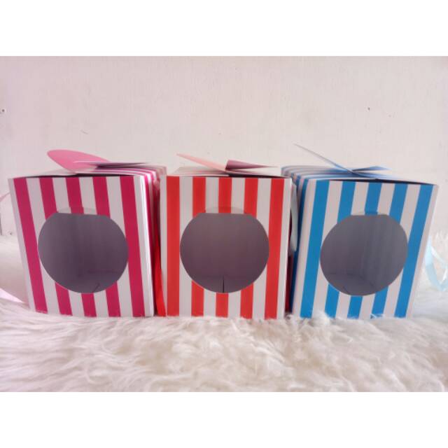 Box mug / kotak mug tanpa mika