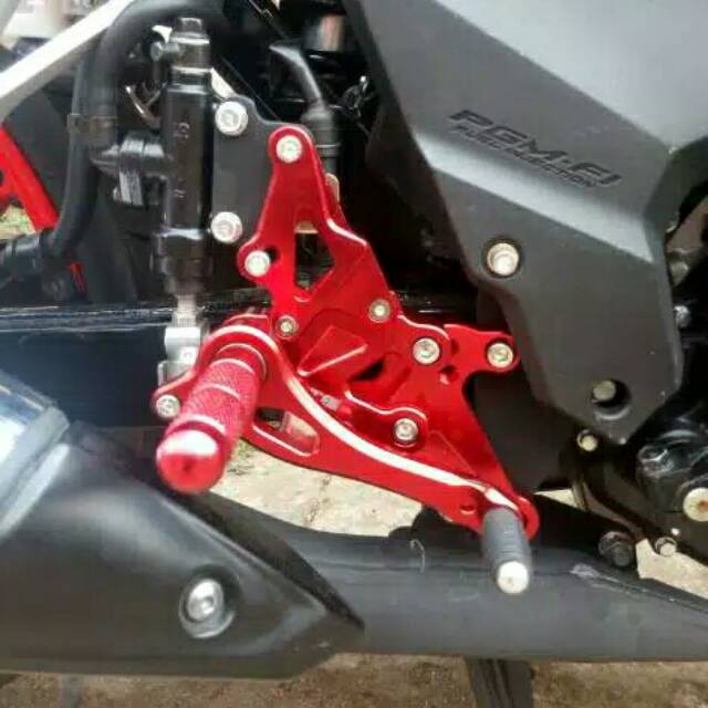 Underbone sonic 150 r
