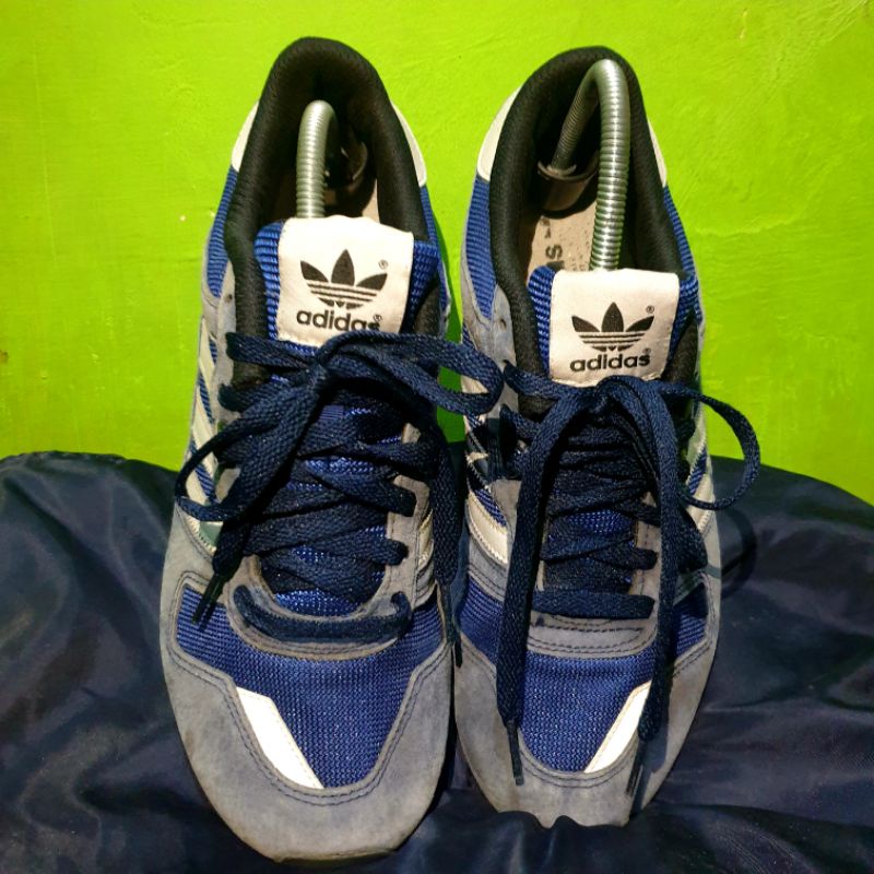 sepatu adidas zx 700 second