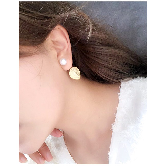 LRC Anting Tusuk Fashion Gold Pearl Love Portrait Earrings F38751