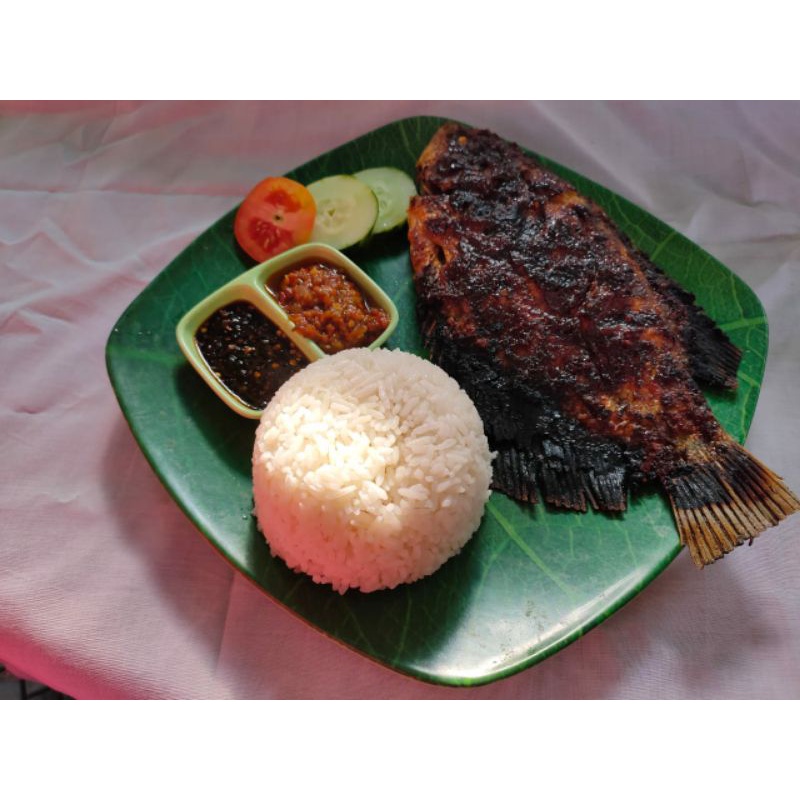 

ikan gurame bakar