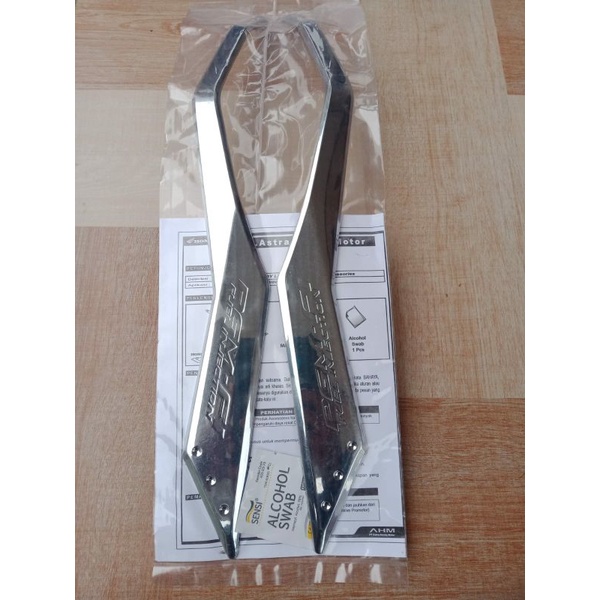 Garnish side body vario125/150 led old thn 2015 - 2017