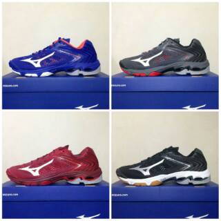 sepatu mizuno lightning