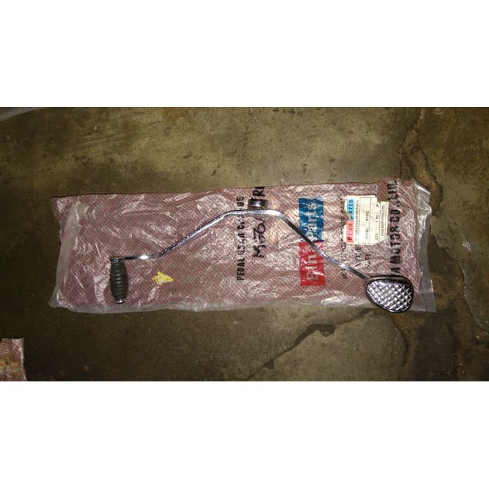 Pedal Persneling Versneling Operan Megapro