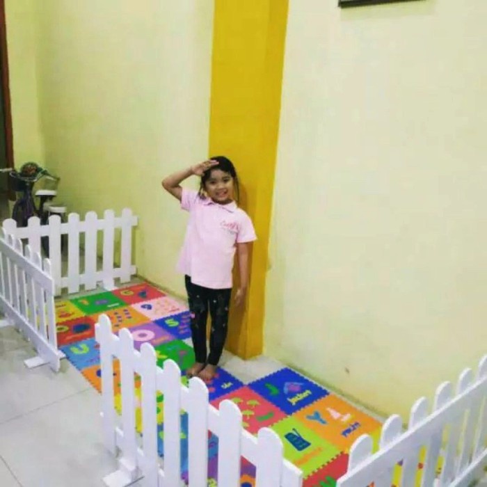 PAGAR SKETSEL/PEMBATAS KAYU