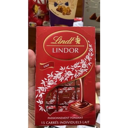 

Cokelat Lindt lait lindor