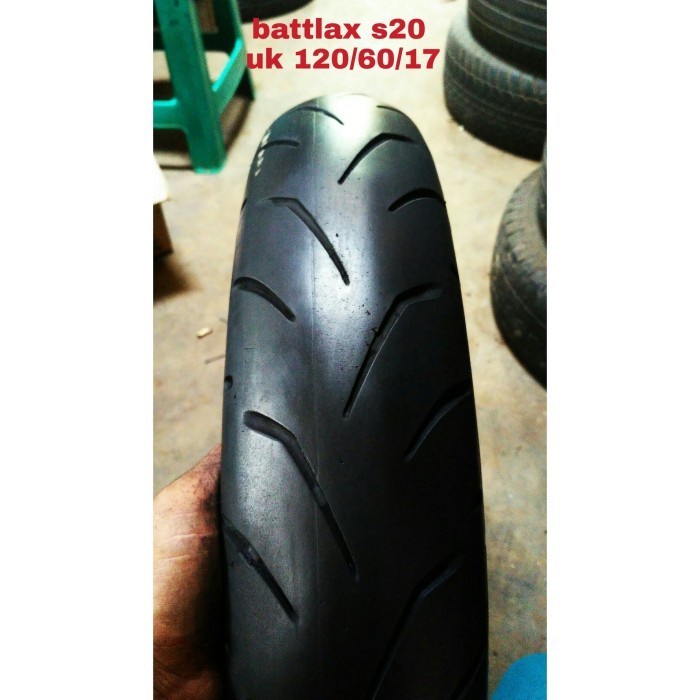 BRIDGESTONE BATTLAX S20 UK 120-60-17 BAN MOTOR COPOTAN SECOND BEKAS RI