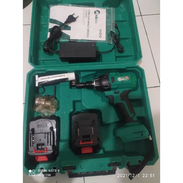 bor impect brushless 2 Baterai