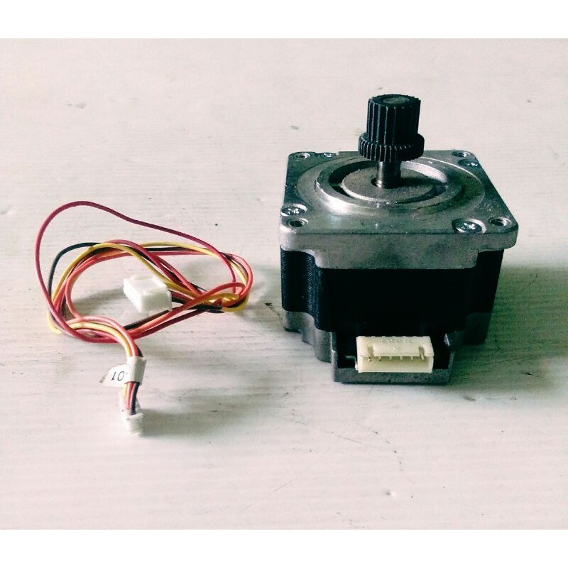 STEPPER MOTOR Shinano kenshi STA-56D1013E  /1.8deg Bipolar 4 wiring Mounting standart nema 23