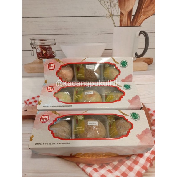 

Thousand Layer Mooncake HH perbox isi 3pcs