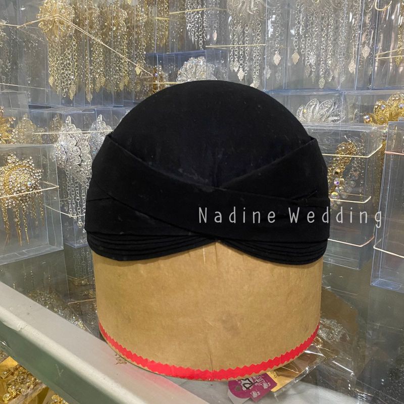 Blangkon Jawa / Blangkon Solo - Hitam Polos