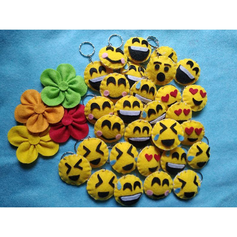 

gantungankunciemoticon/souvenirmurah50pcs