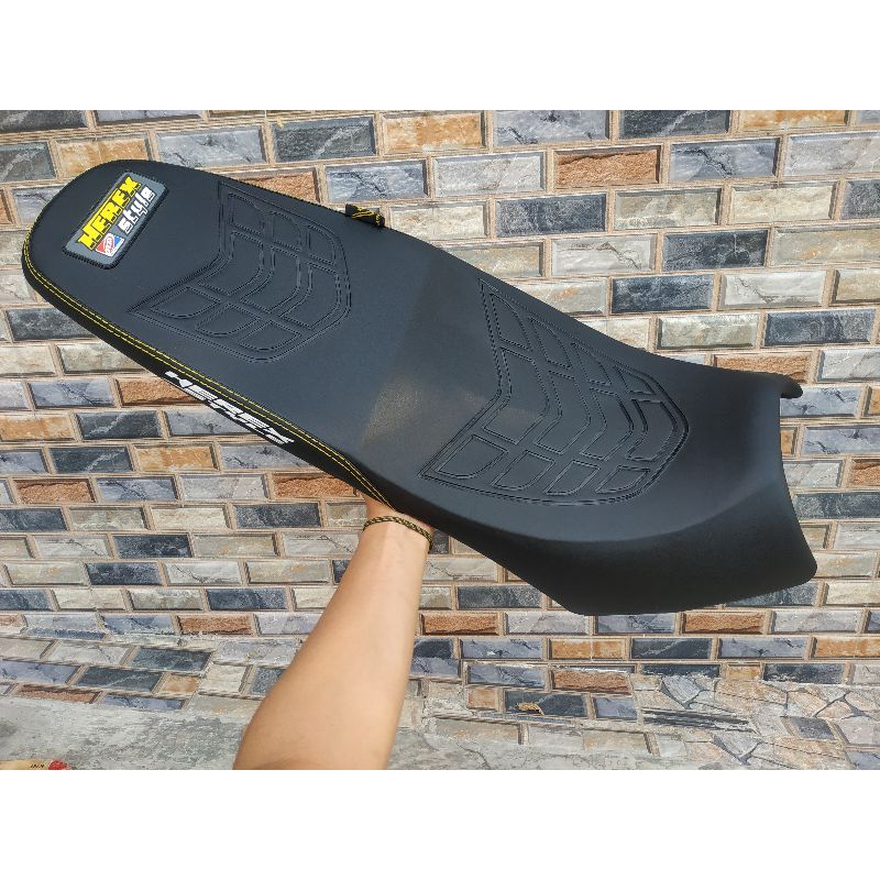 Jok sadel tirev tiger revo herex style slim tipis type gelombang dan selonjor