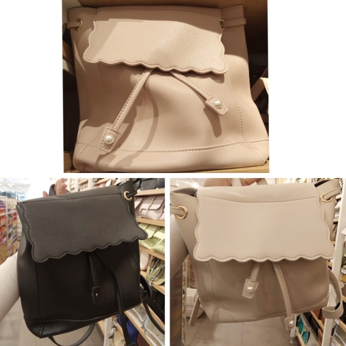 Miniso Scalloped Flap Backpack Tas Punggung Ransel Wanita - Hitam