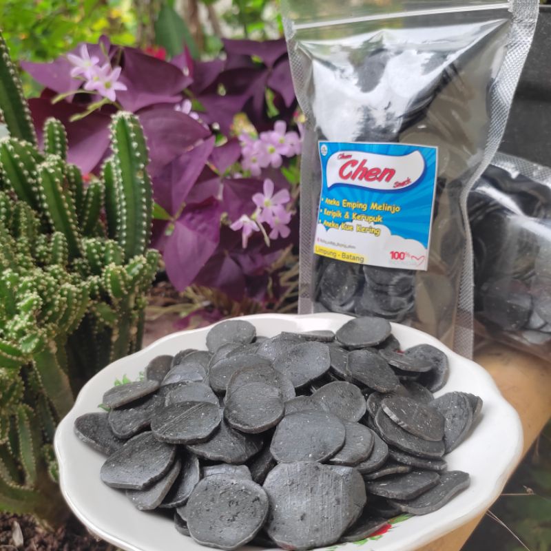 

Kerupuk jengkol mentah