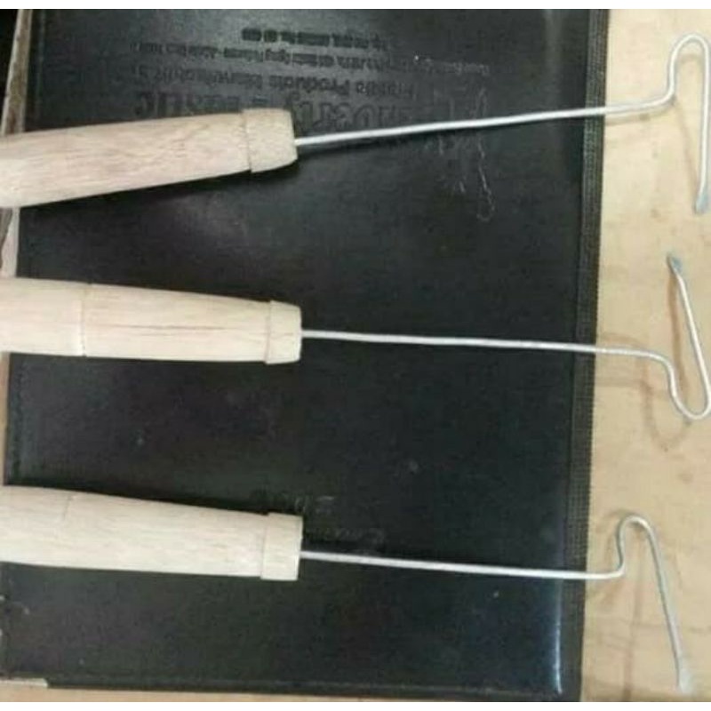 Cukilan Kue Gagang Kayu