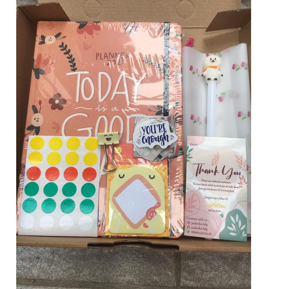 

PROMO 6.6 Planner 2021 - RA PLANNER + free gift