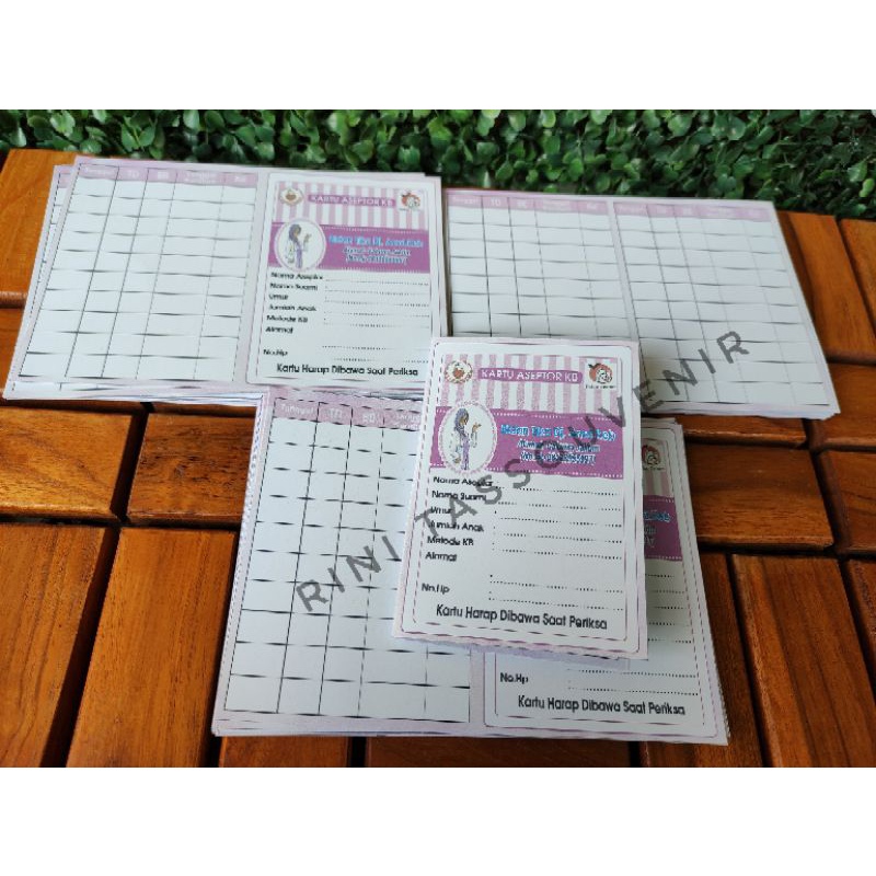 

kartu kb bidan model buku 2 lipat Kartu Akseptop Kb Kartu KB Dokter