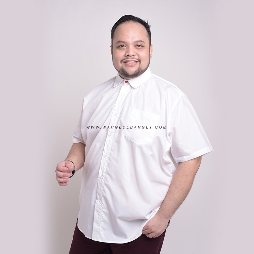 

WGB Kemeja Pria Man In White Jumbo Big Size Cowok Ukuran Besar XXL XXXL