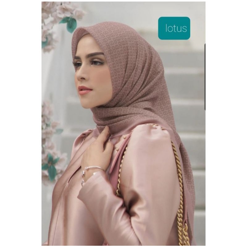 Tapis Buttonscarves Lotus