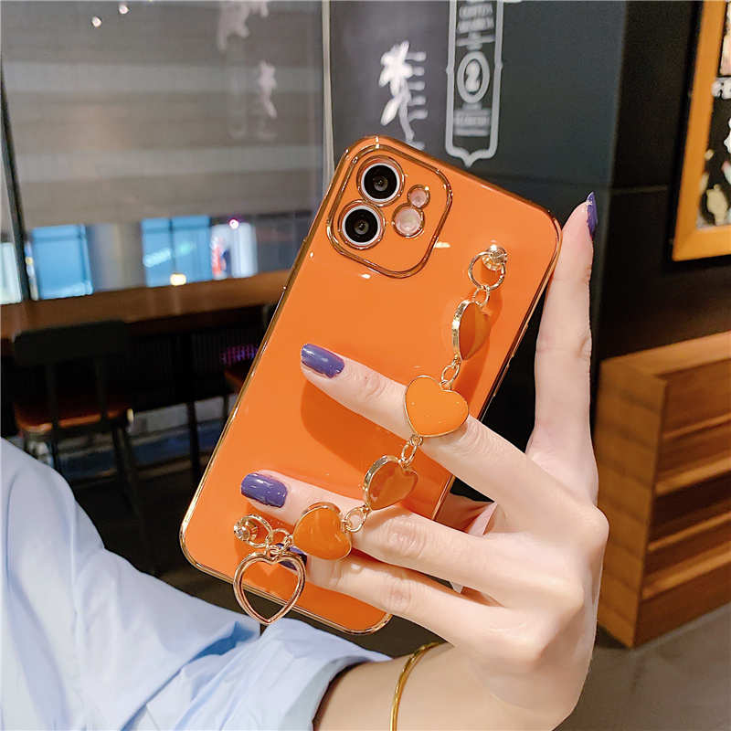 Soft Case Electroplating Motif Hati Dengan Tali Pergelangan Tangan Untuk Iphone 12pro Max 12 Mini 11pro Max Xs Max Xr 7 / 8 / Se 2020 7plus / 8plus