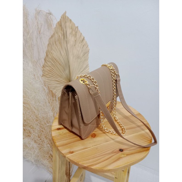 Slingbag Wanita Deka Tas Selempang wanita Tali Rantai Terbaru IrvanBagshop