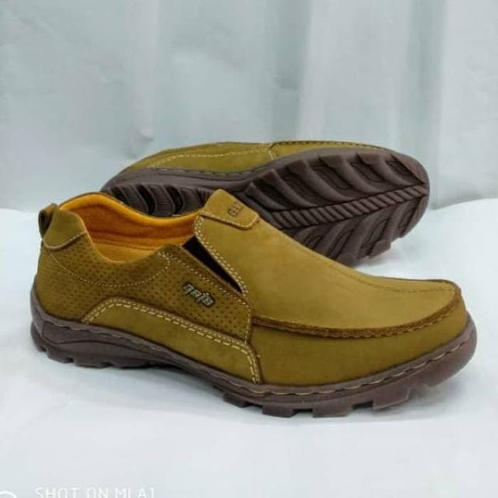 Sepatu kulit gats to 2203 camel.gats ori by gats