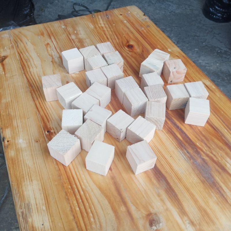 Kubus kayu jati belanda 3 x 3 x 3 (25 pcs)