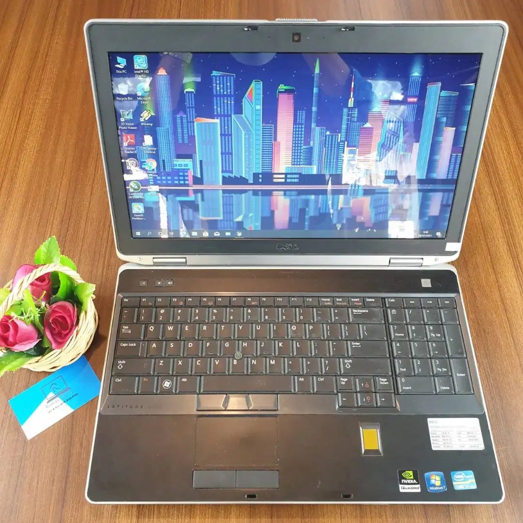 dell latitude nvidia core i7 ram 8gb ssd 256gb Second Bekas
