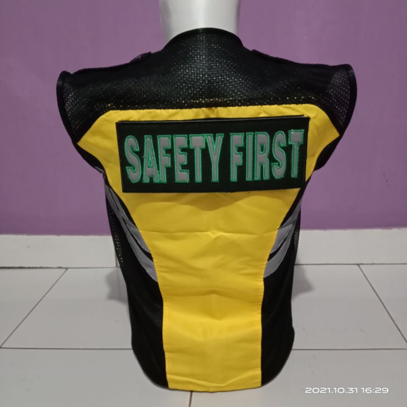 Rompi SAFETY FIRST,Rompi Proyek,Rompi Kerja lapangan