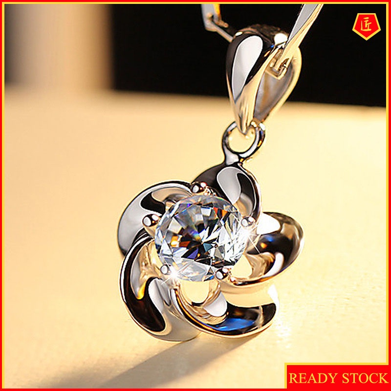 [Ready Stock]Plum Blossom Crystal Pendant Necklace Women's Fashion Temperament