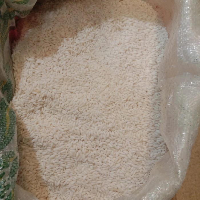 

KETAN-BERAS- KETAN PUTIH LOKAL RW SUPER NO.1 REPACK 1 KG / ASLI -BERAS-KETAN.