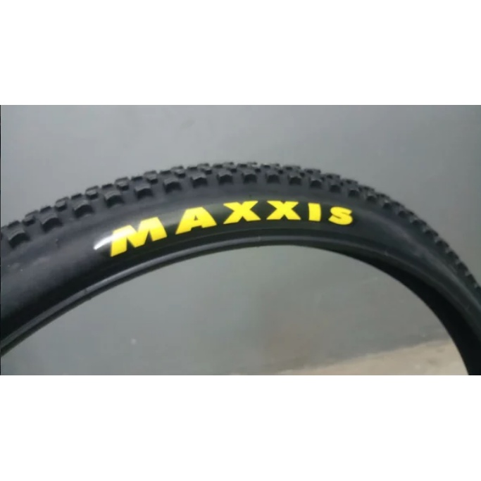 Ban Luar Maxxis Ikon Kawat 26 x 2.20