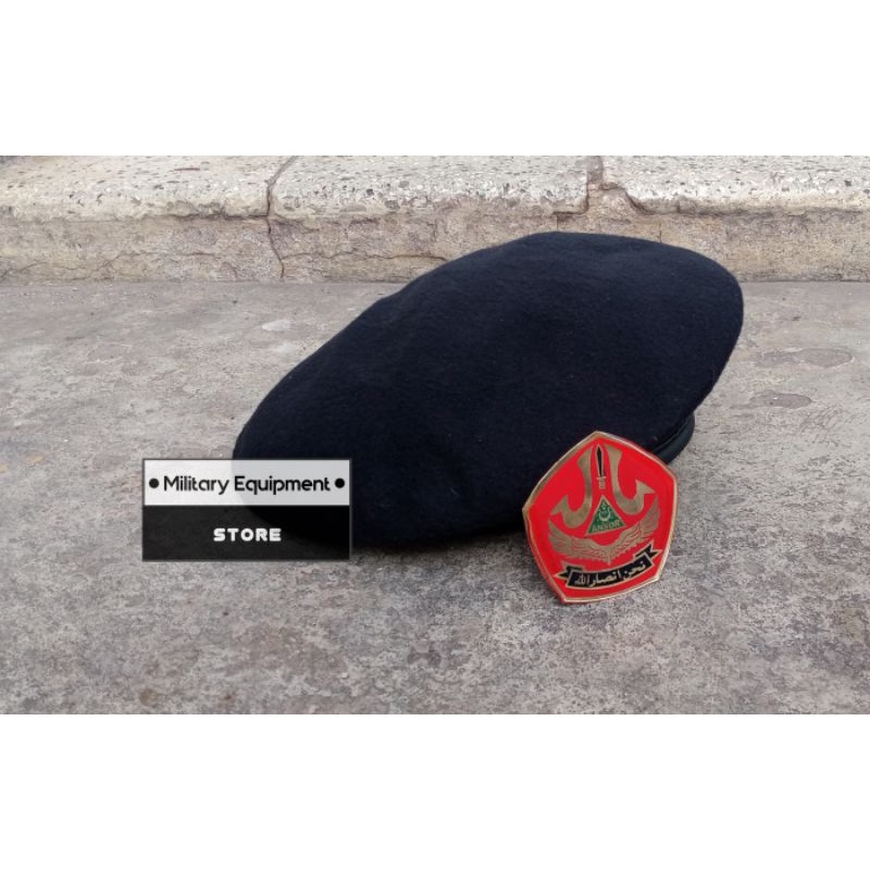 BARET HITAM BANSER LENGKAP DENGAN EMBLEM