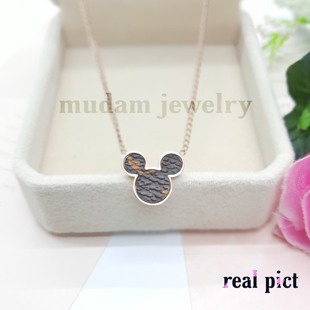 Kalung Titanium L* Kulit Model Mickey Tersedia Warna Rose gold dan Gold