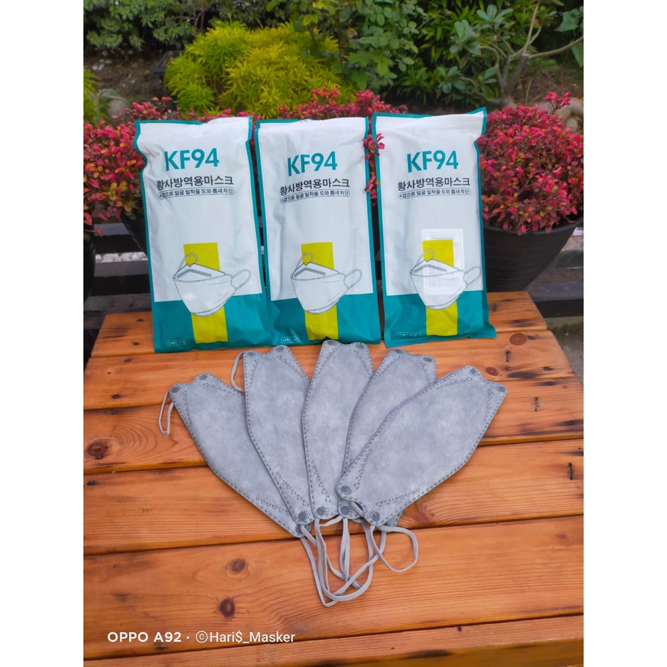 Masker KF94 / Masker KF94 Warna Abu / Masker Korea KF94 / Masker Dewasa /WARNA ABU