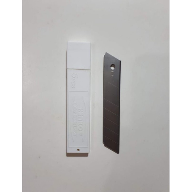 

Mata Pisau Isi Cutter Blade Besar L-150 1 tube
