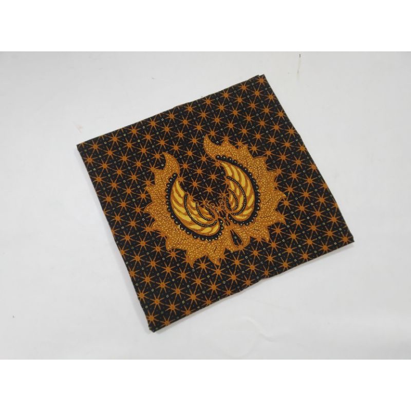 Kain jarik batik cap sogan solo motif truntum gurdo