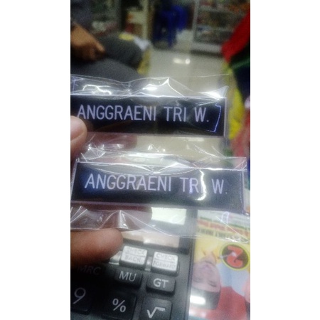 

Papan nama/name tag