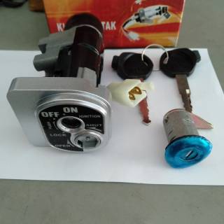 KUNCI KONTAK ASSY ATAU SET REVO ABSOLUTE