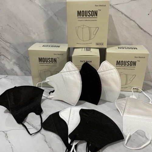 Masker Mouson Duckbill Garis 4 PLY isi 50 pcs Impor Disposable Mask Dewasa Hitam / Putih